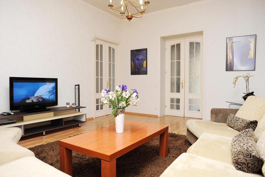 Premium Rent In Kiev Centre - Kiev Apartment ภายนอก รูปภาพ
