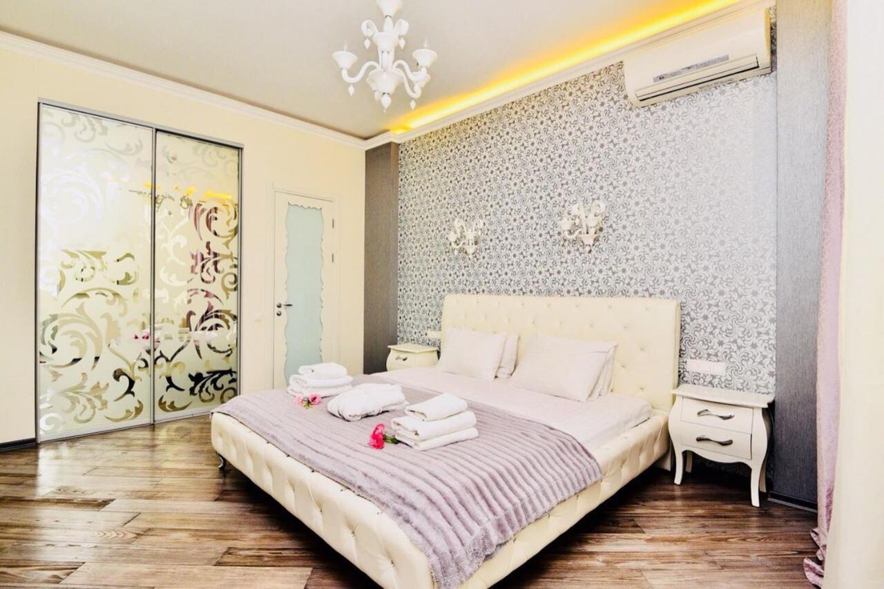 Premium Rent In Kiev Centre - Kiev Apartment ภายนอก รูปภาพ