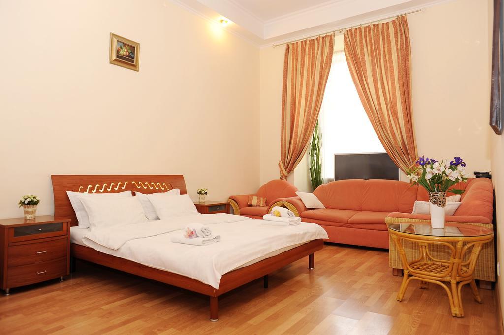 Premium Rent In Kiev Centre - Kiev Apartment ภายนอก รูปภาพ