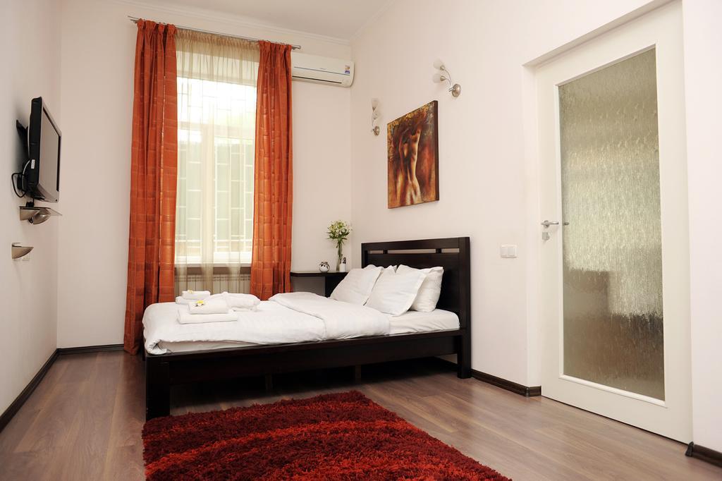 Premium Rent In Kiev Centre - Kiev Apartment ภายนอก รูปภาพ